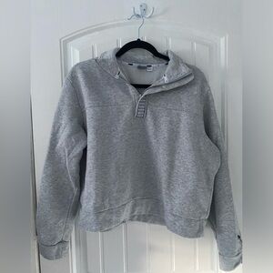 Puma cropped quarter zip-size large